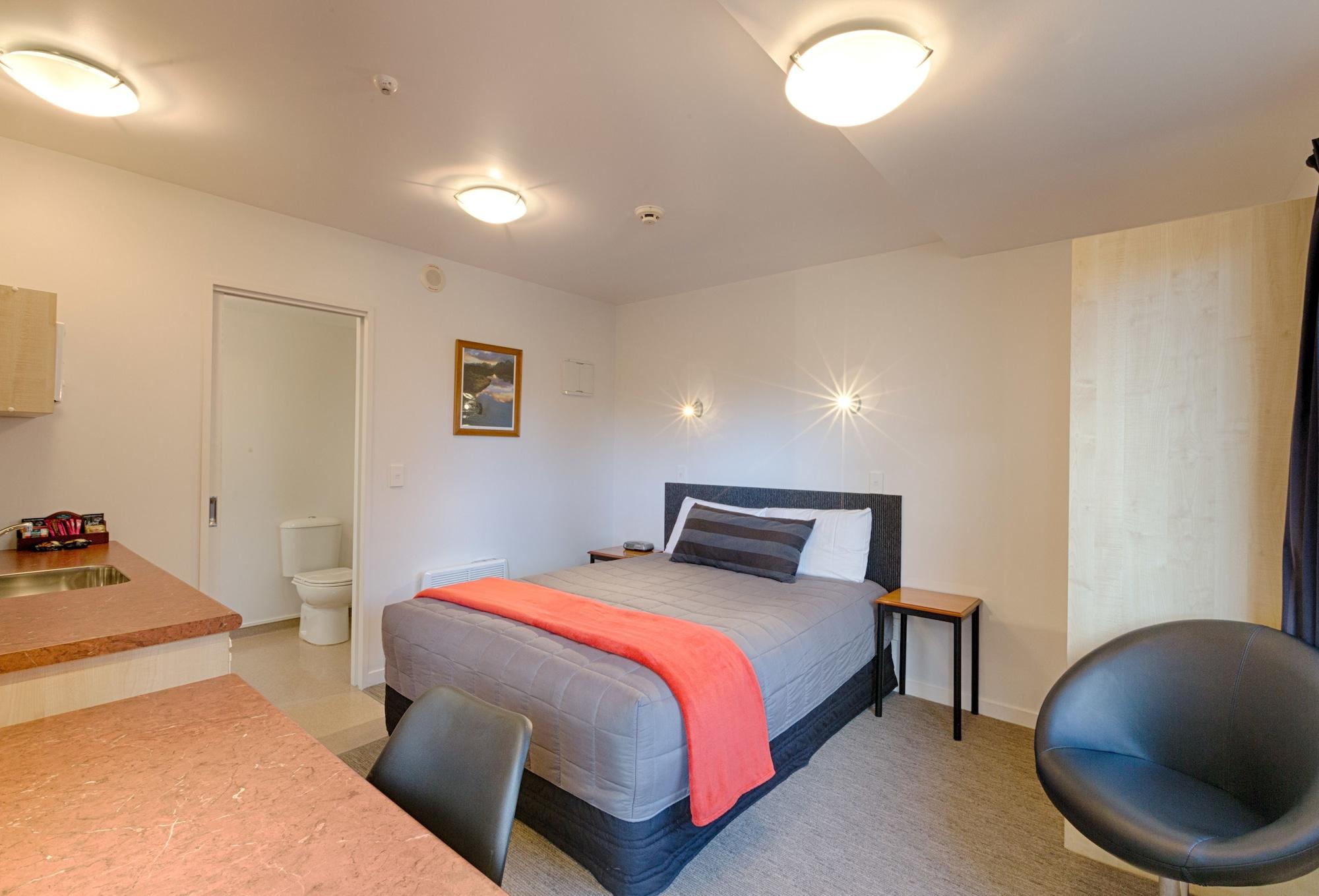Bella Vista Motel Te Anau Exteriör bild