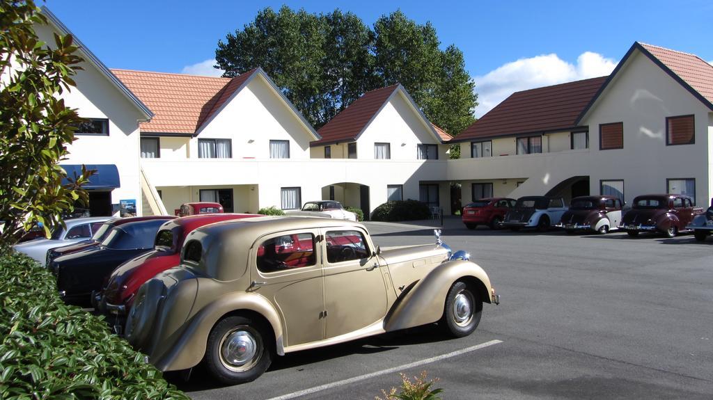 Bella Vista Motel Te Anau Exteriör bild