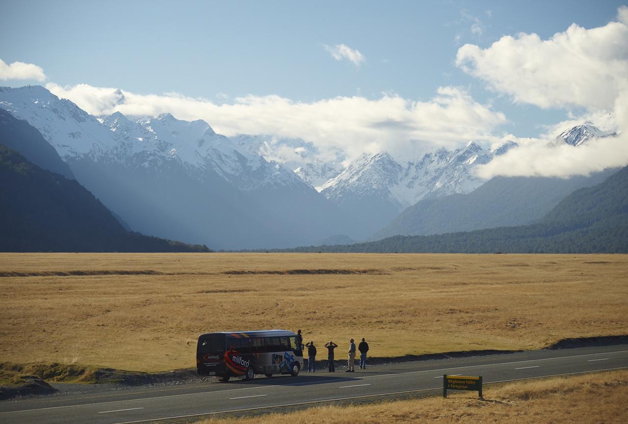 Bella Vista Motel Te Anau Exteriör bild